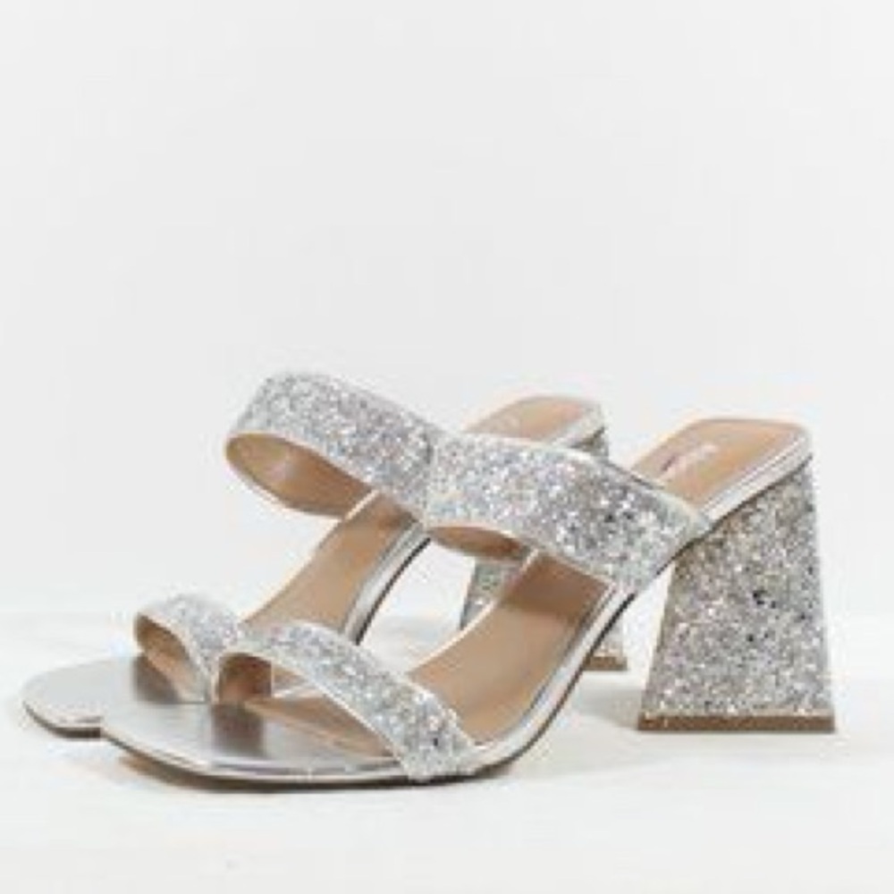 Abound Carina block triangle heel mule sandal size: 8